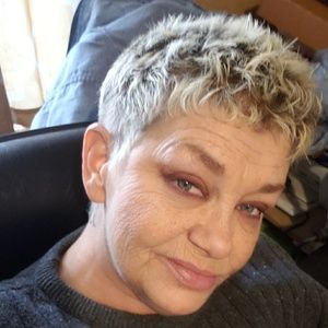 Meet your Posher, Brenda